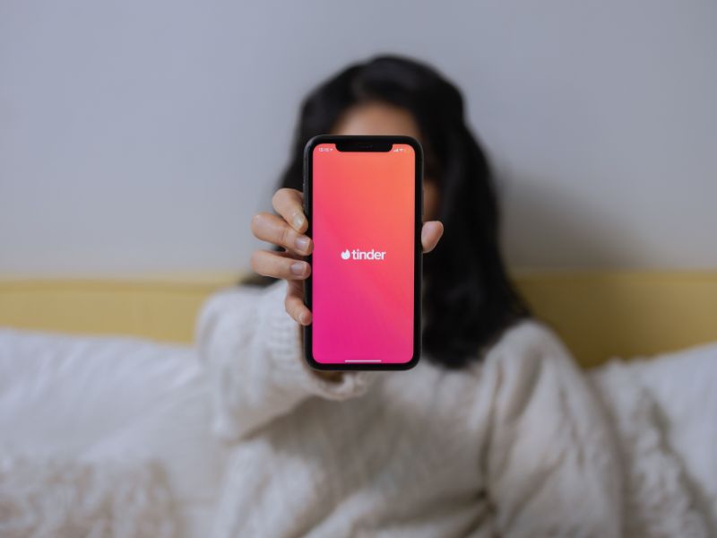nen-tang-hen-ho-online-tinder