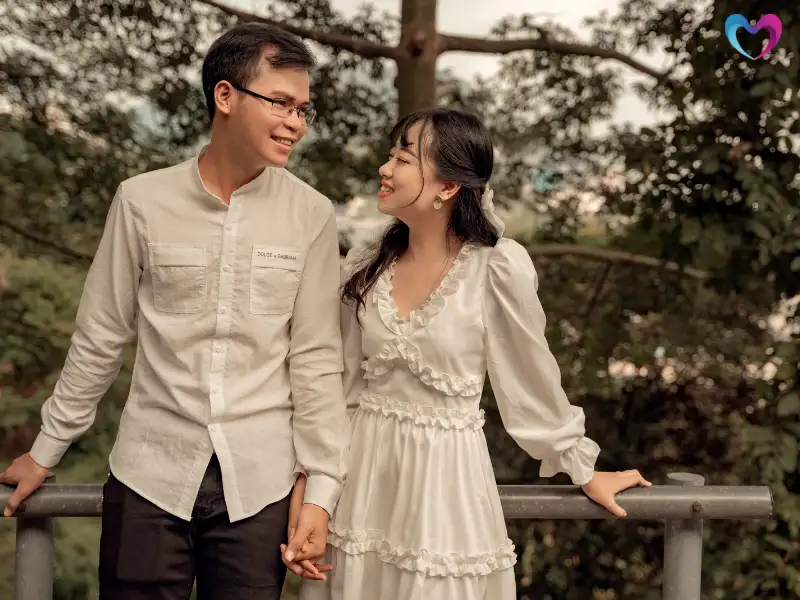 kho-khan-khoang-cach-tuoi-tac-trong-tinh-yeu